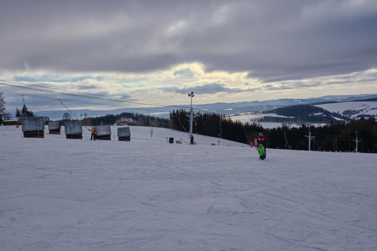 Penzion Panorama Janovicky โบรว์โมฟ ภายนอก รูปภาพ